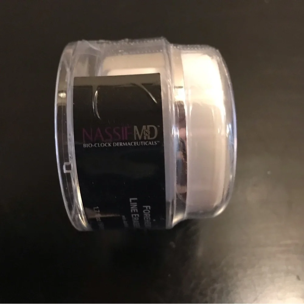 Nassif MD Forehead Line Eraser with Actiflow.